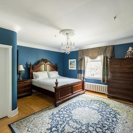Monroe House Executive Guest Suites セントジョンズ エクステリア 写真