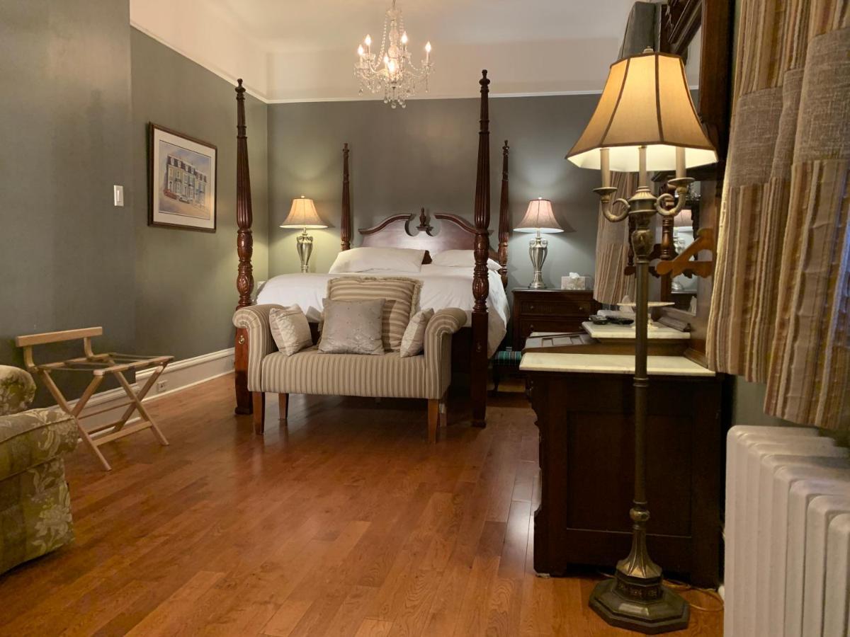 Monroe House Executive Guest Suites セントジョンズ エクステリア 写真