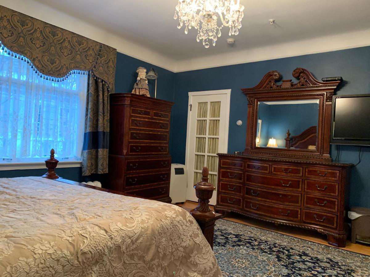 Monroe House Executive Guest Suites セントジョンズ エクステリア 写真