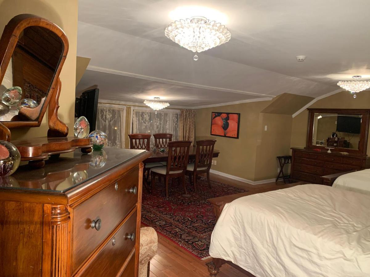 Monroe House Executive Guest Suites セントジョンズ エクステリア 写真
