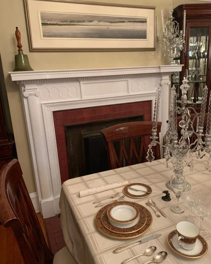 Monroe House Executive Guest Suites セントジョンズ エクステリア 写真