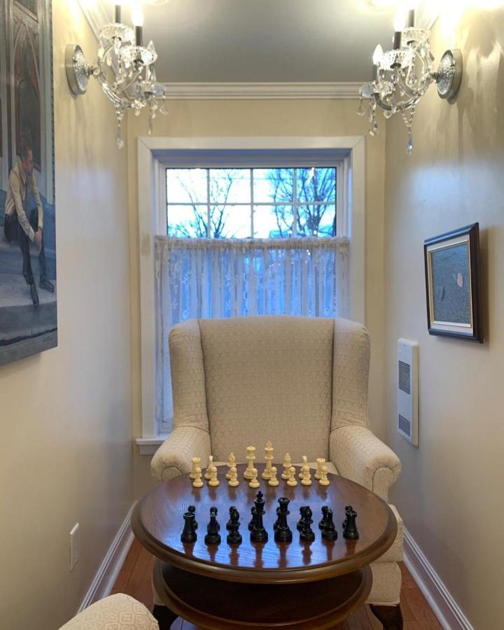 Monroe House Executive Guest Suites セントジョンズ エクステリア 写真
