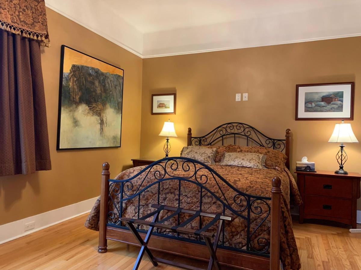 Monroe House Executive Guest Suites セントジョンズ エクステリア 写真