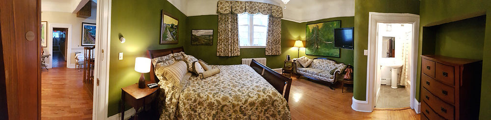 Monroe House Executive Guest Suites セントジョンズ エクステリア 写真