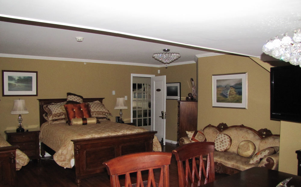 Monroe House Executive Guest Suites セントジョンズ エクステリア 写真