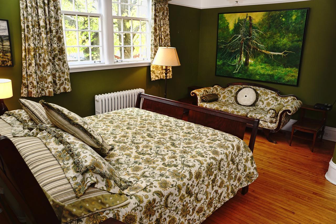 Monroe House Executive Guest Suites セントジョンズ エクステリア 写真