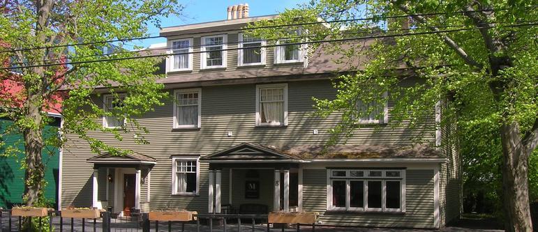 Monroe House Executive Guest Suites セントジョンズ エクステリア 写真